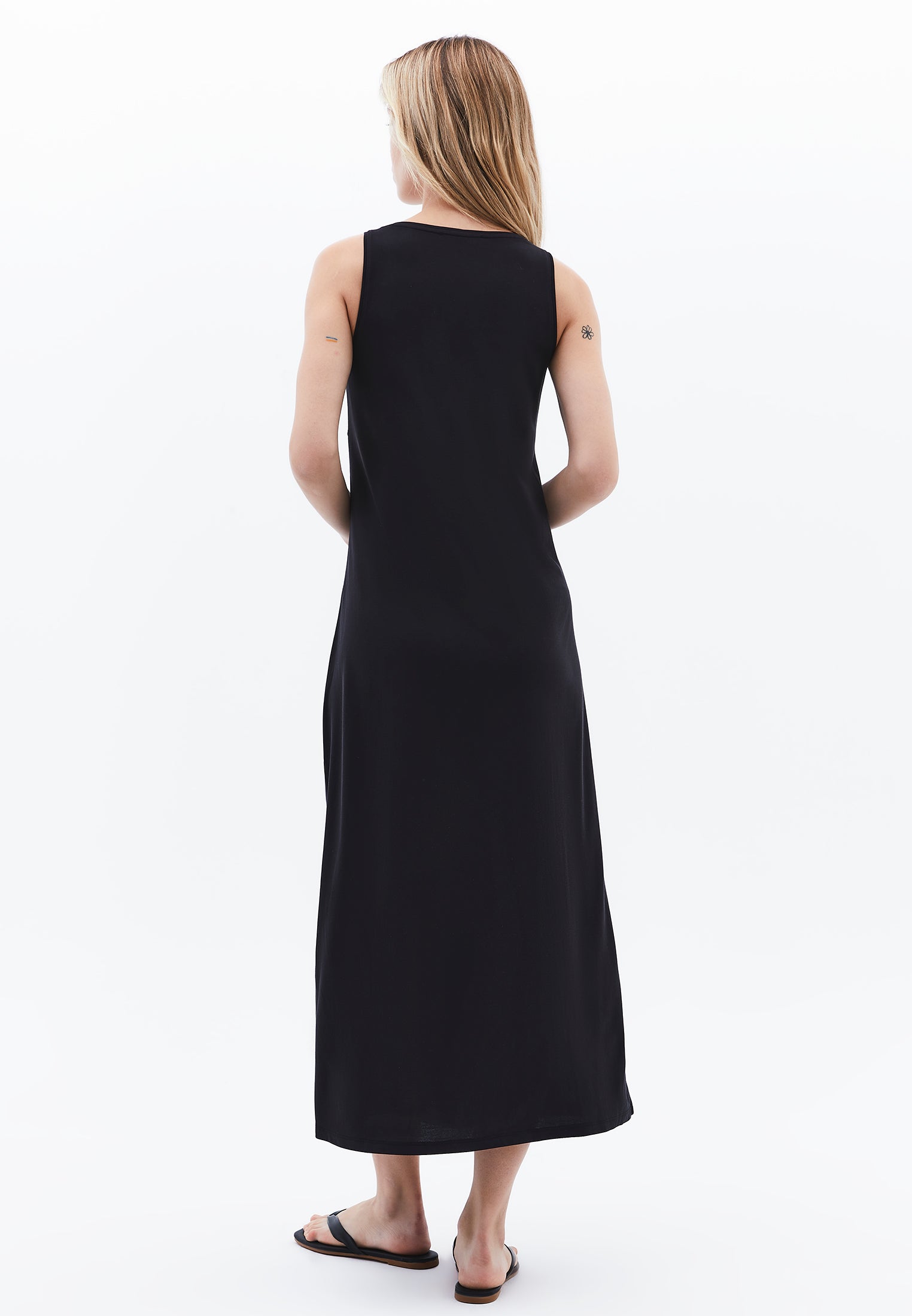 U Neck Dress - BLACK