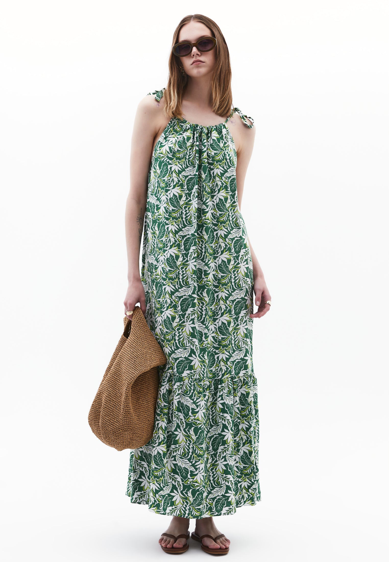 فستان بربطة عنق حول العنق - مشط زهور