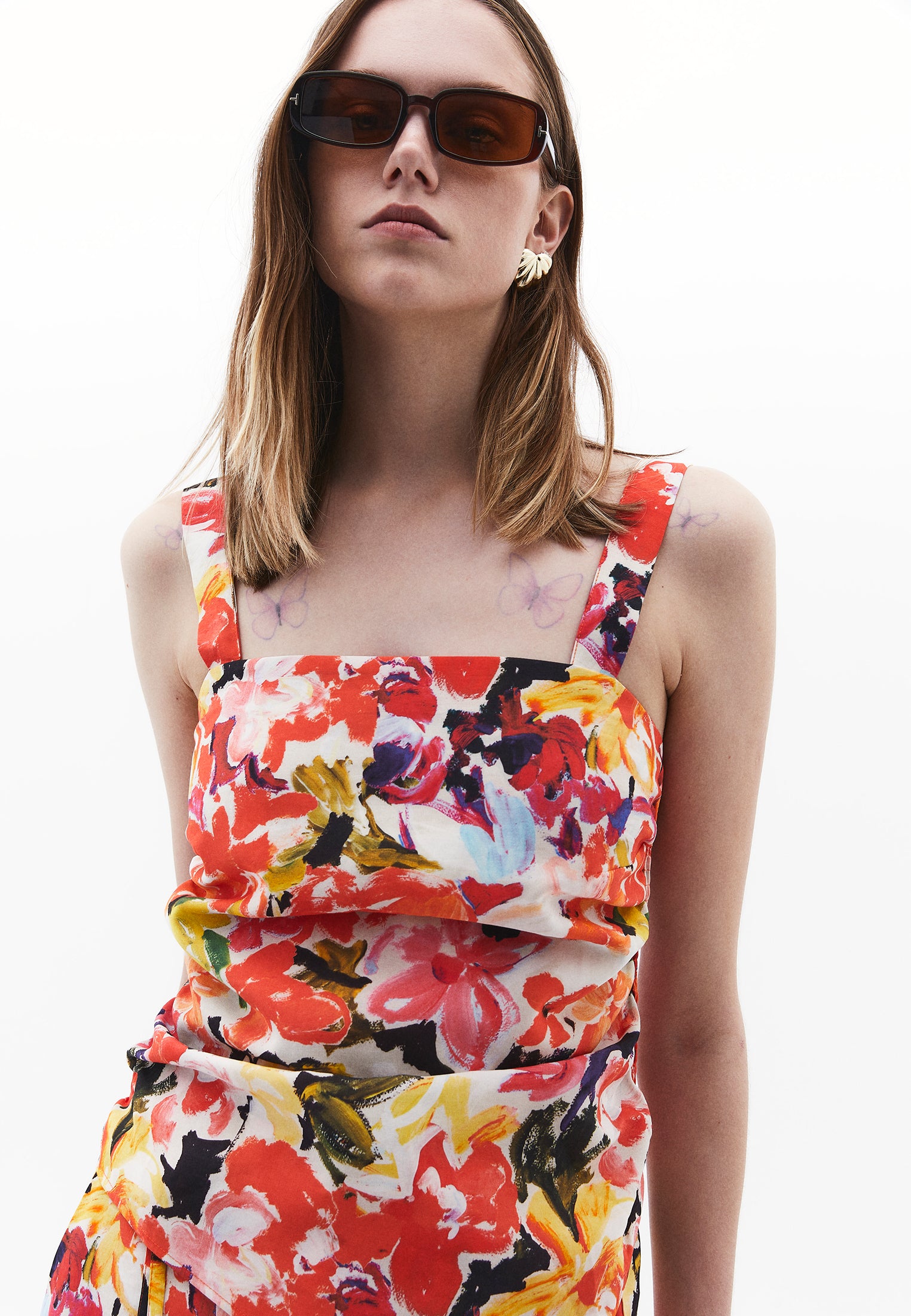 تانك بدون أكمام برقبة مربعة - مشط زهور