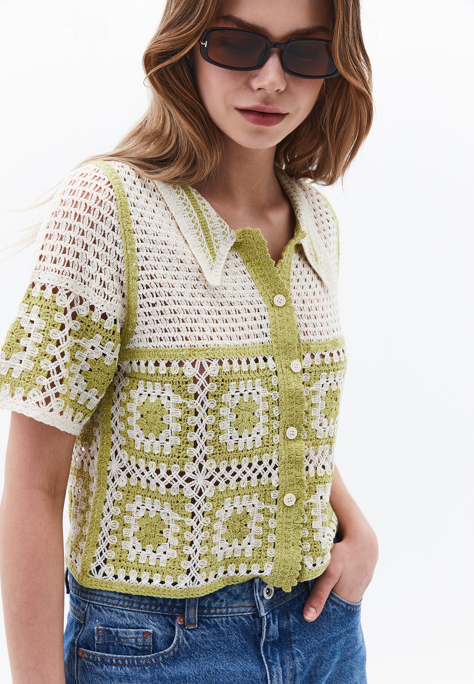 قميص بياقة بولو - حليب اللوز/السرو الذهبي