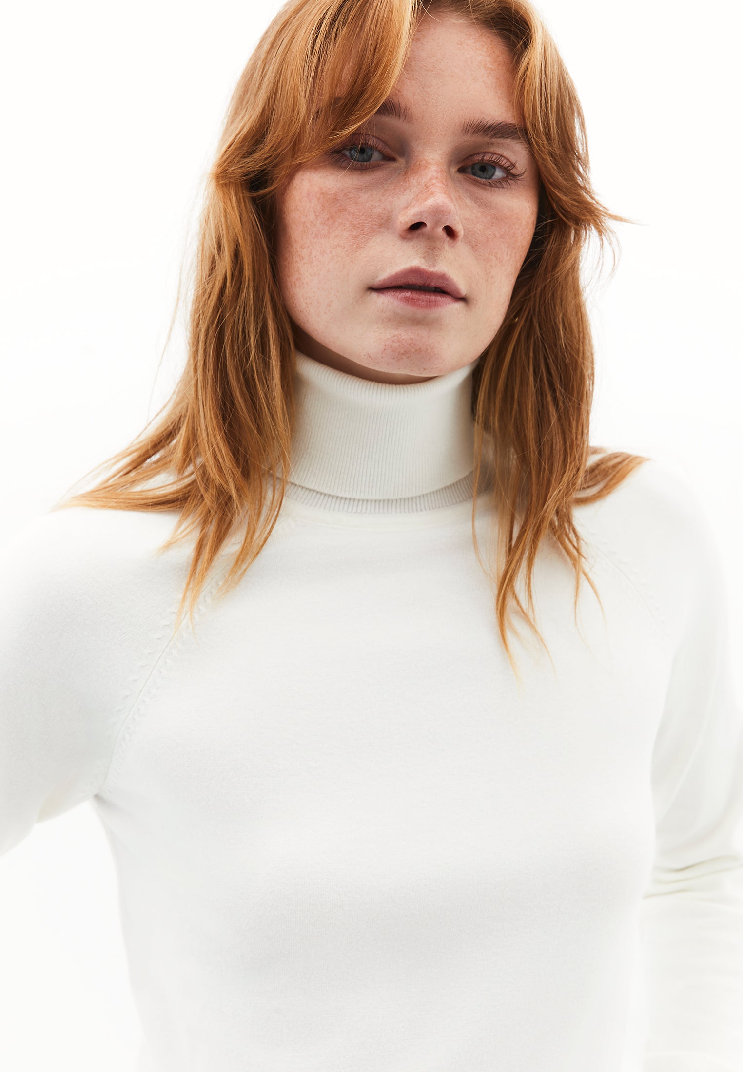 Slim Fit Turtleneck Knitwear - ICE MILK