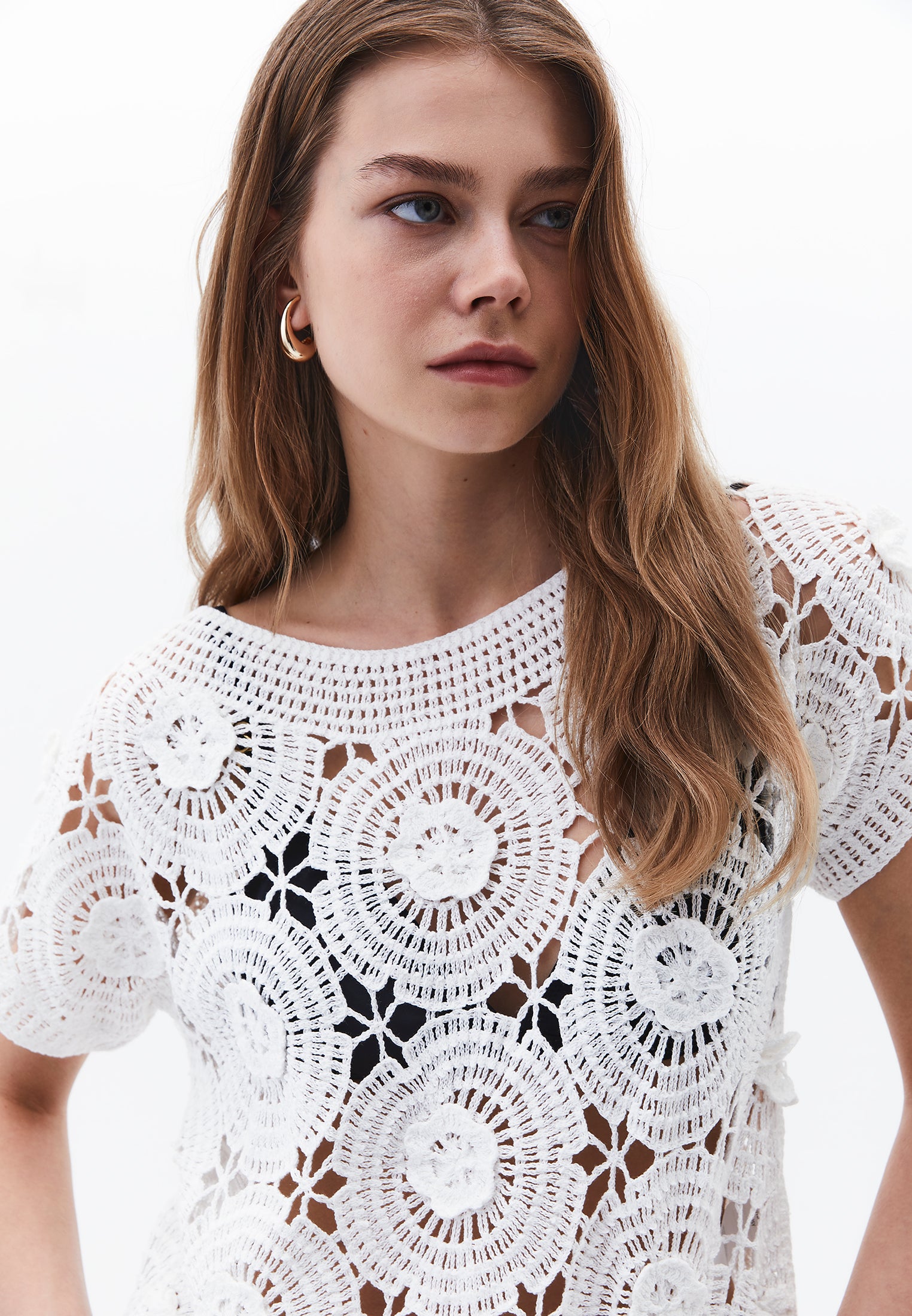 بلوزة قصيرة قصيرة من أجور - حليب مثلج