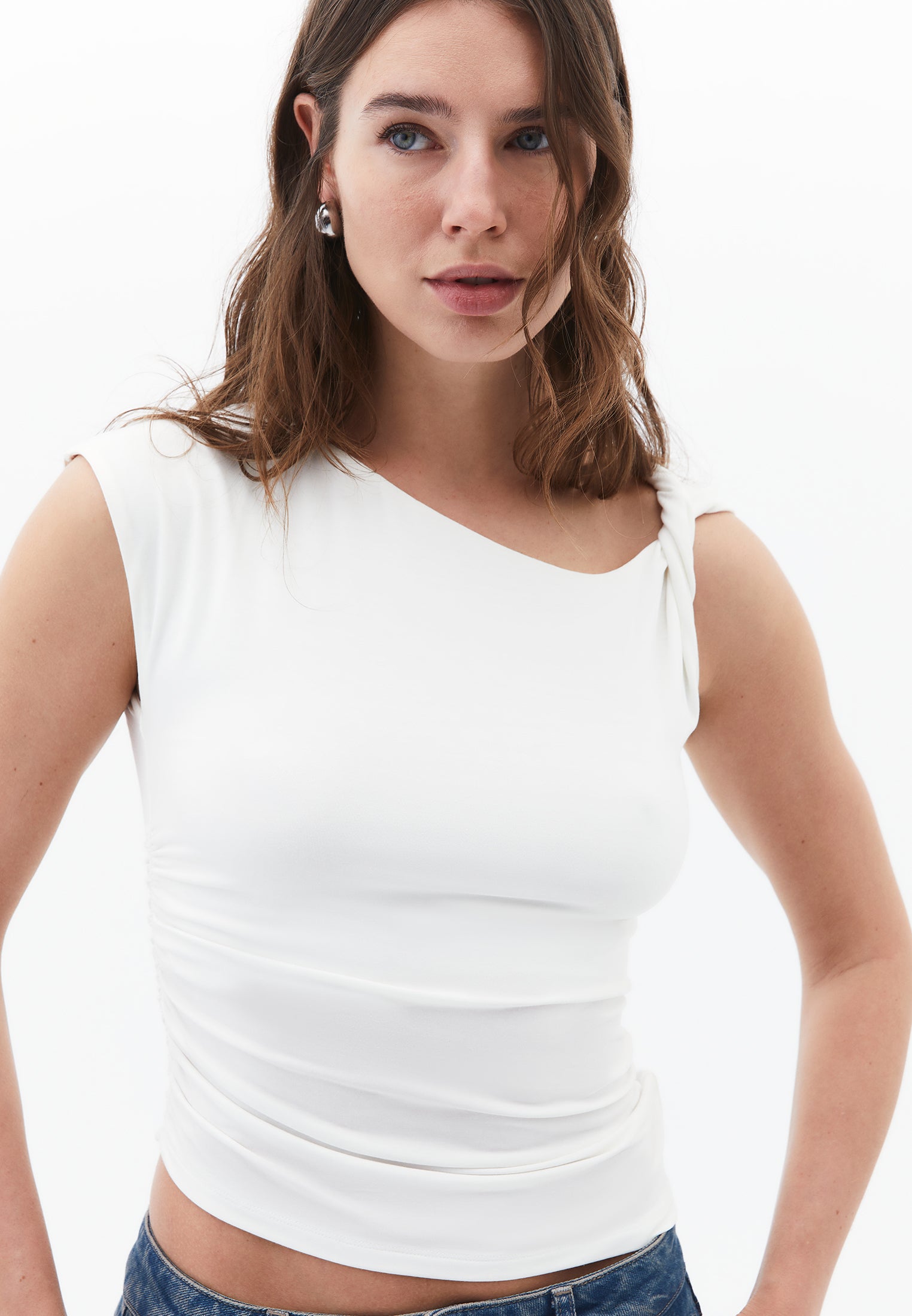 ASYMMETRIC BLOUSE - ICE MILK