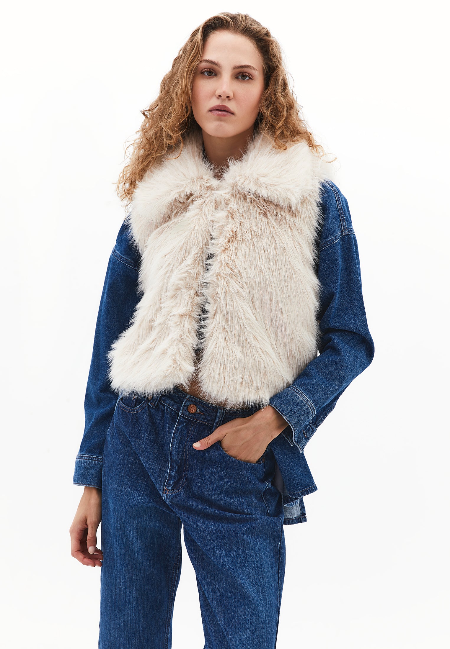 V Neck Faux Fur Vest - SILVER BIRCH