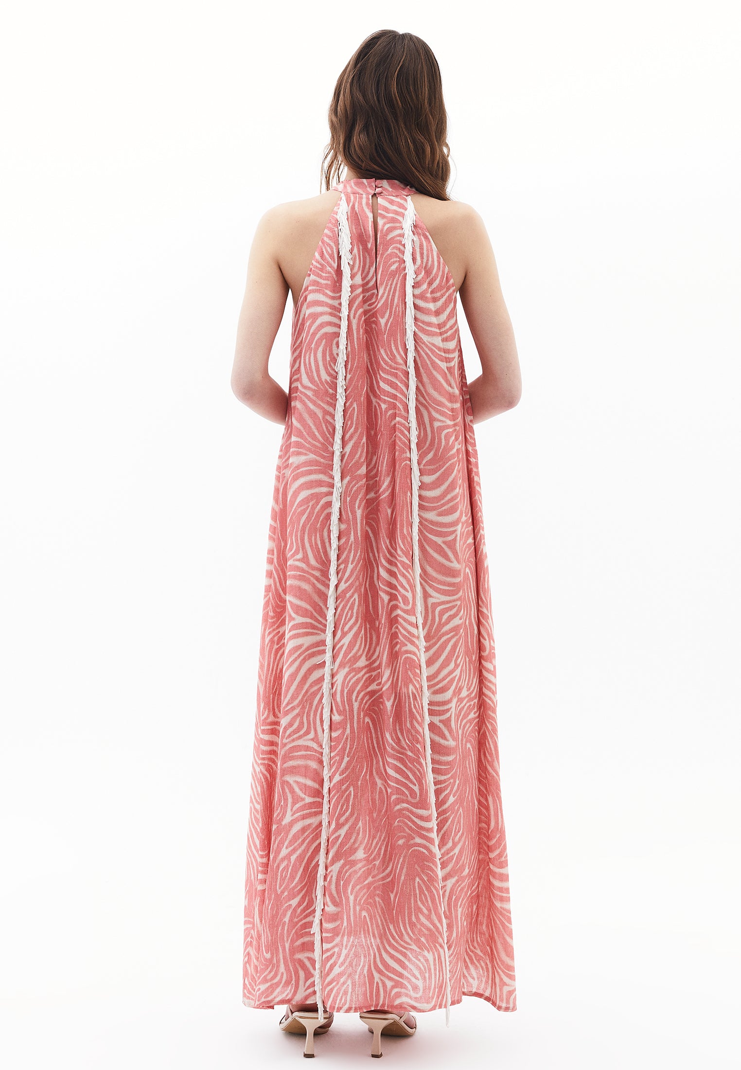 فستان برقبة طويلة برقبة رقبة طويلة - مشط مموج