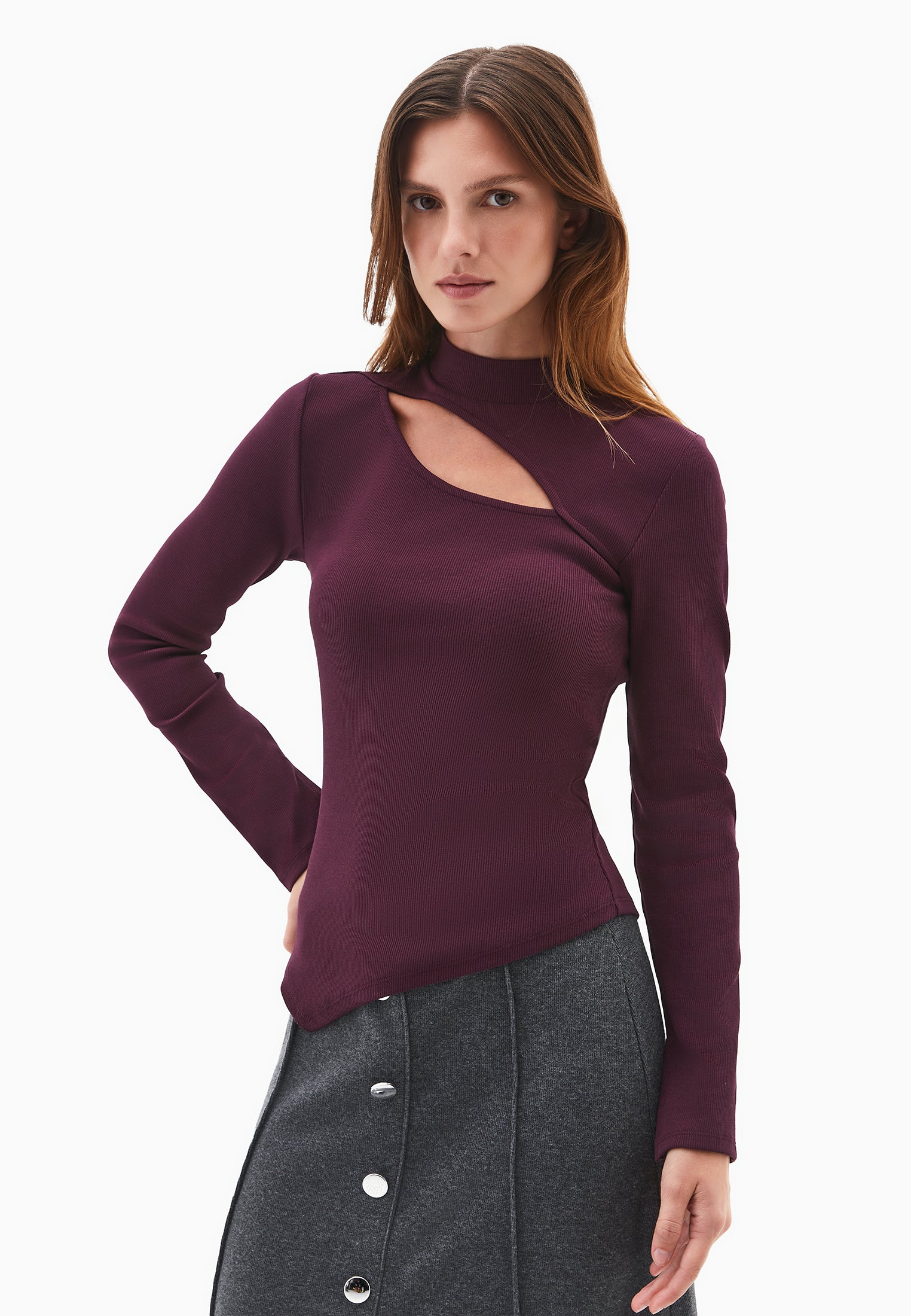 Long Sleeve T-Shirt With Cut Out Details - WINETASTING