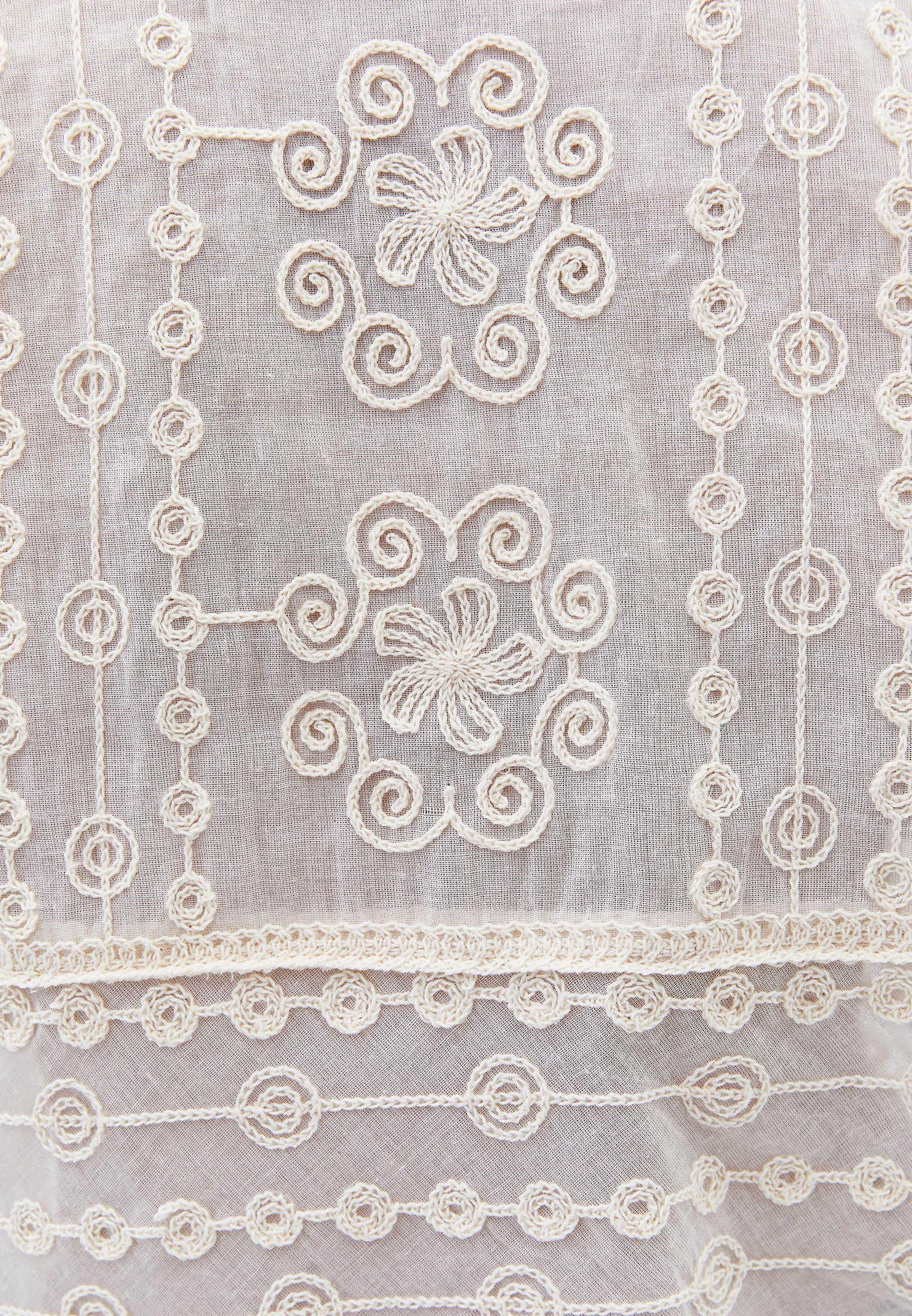 بلوزة بياقة على شكل حرف V بأكمام طويلة - حليب اللوز