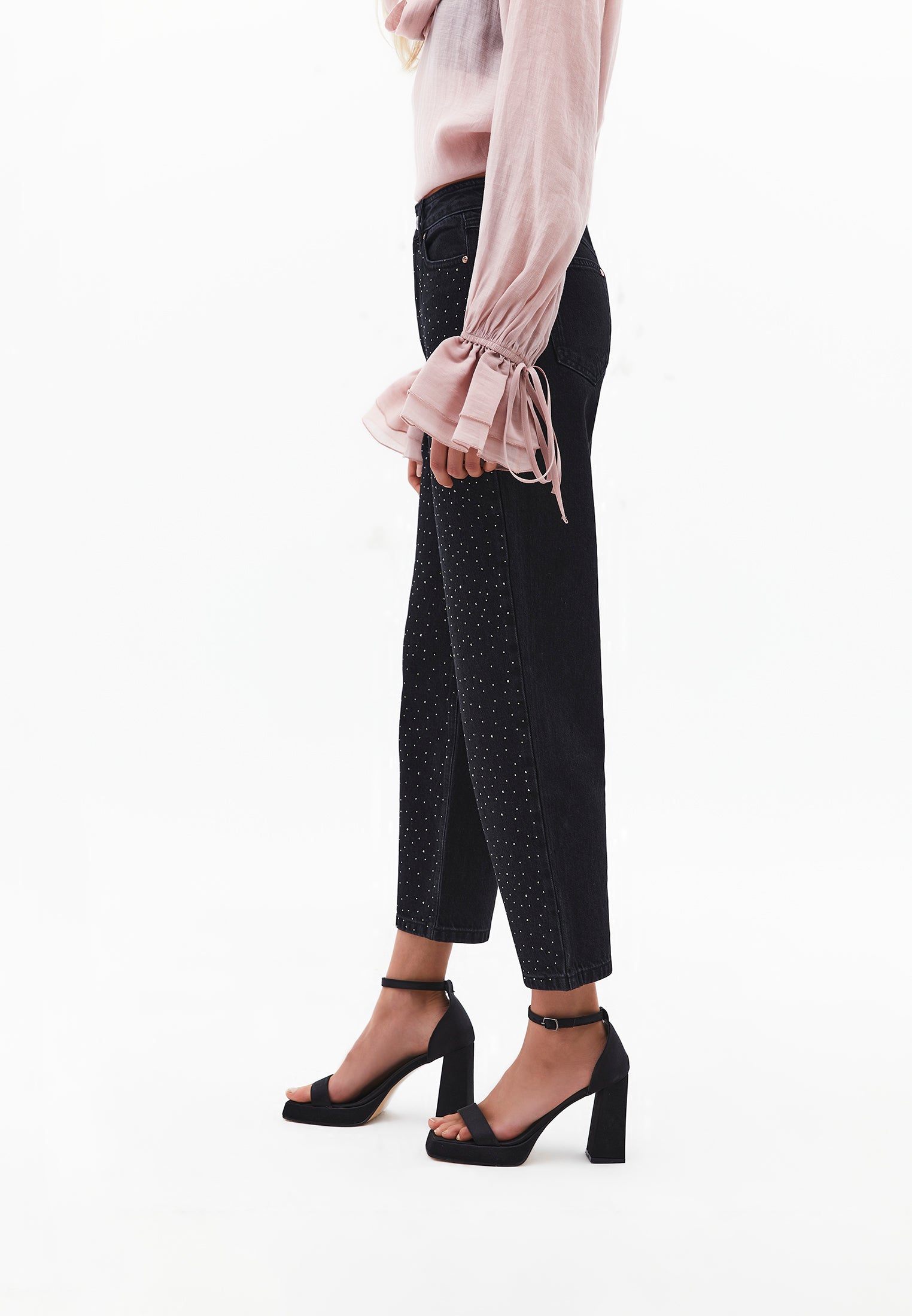 Ultra High Waist Mom Jeans Pants With Stone Details - BLACK DENIM