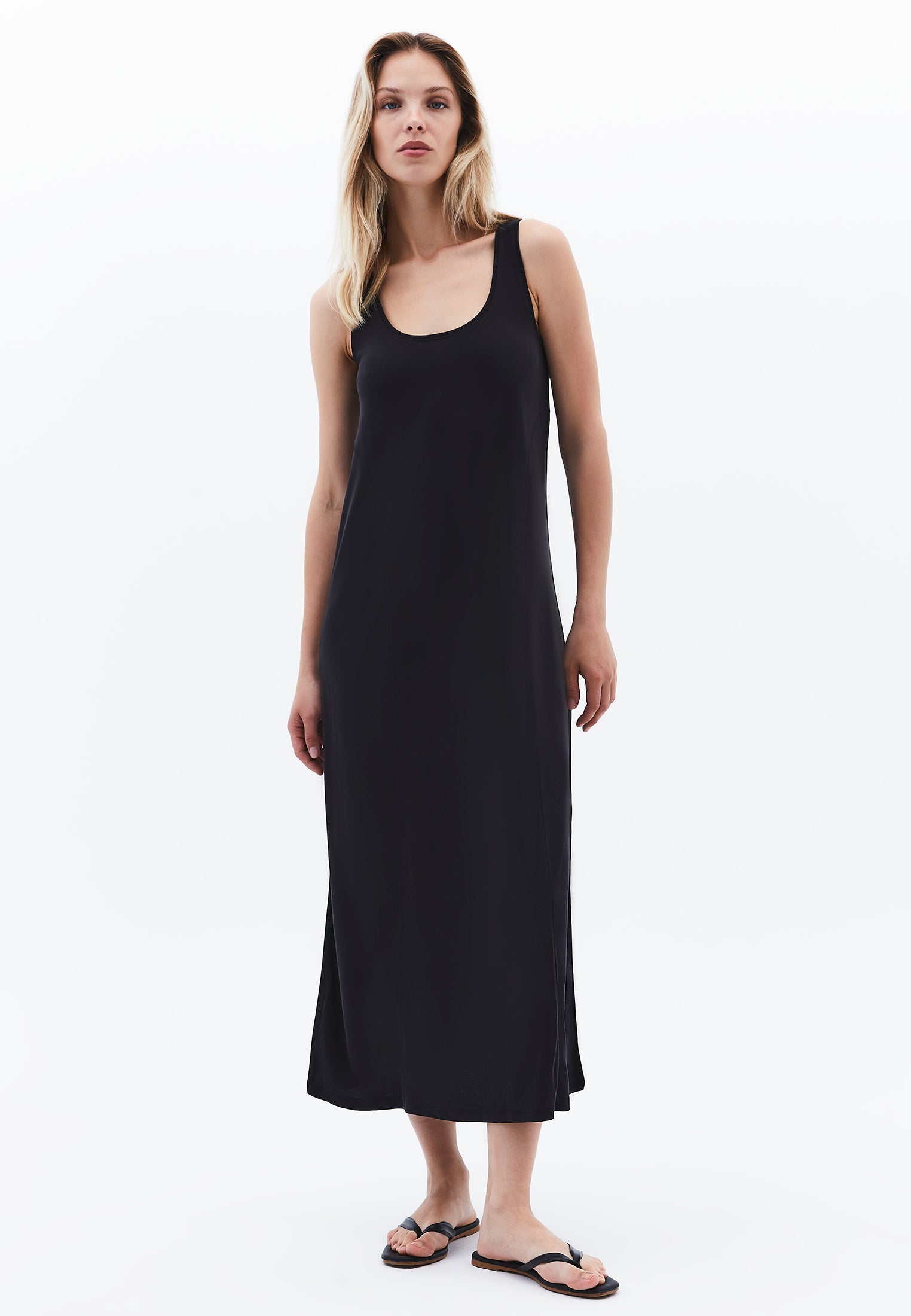 U Neck Dress - BLACK