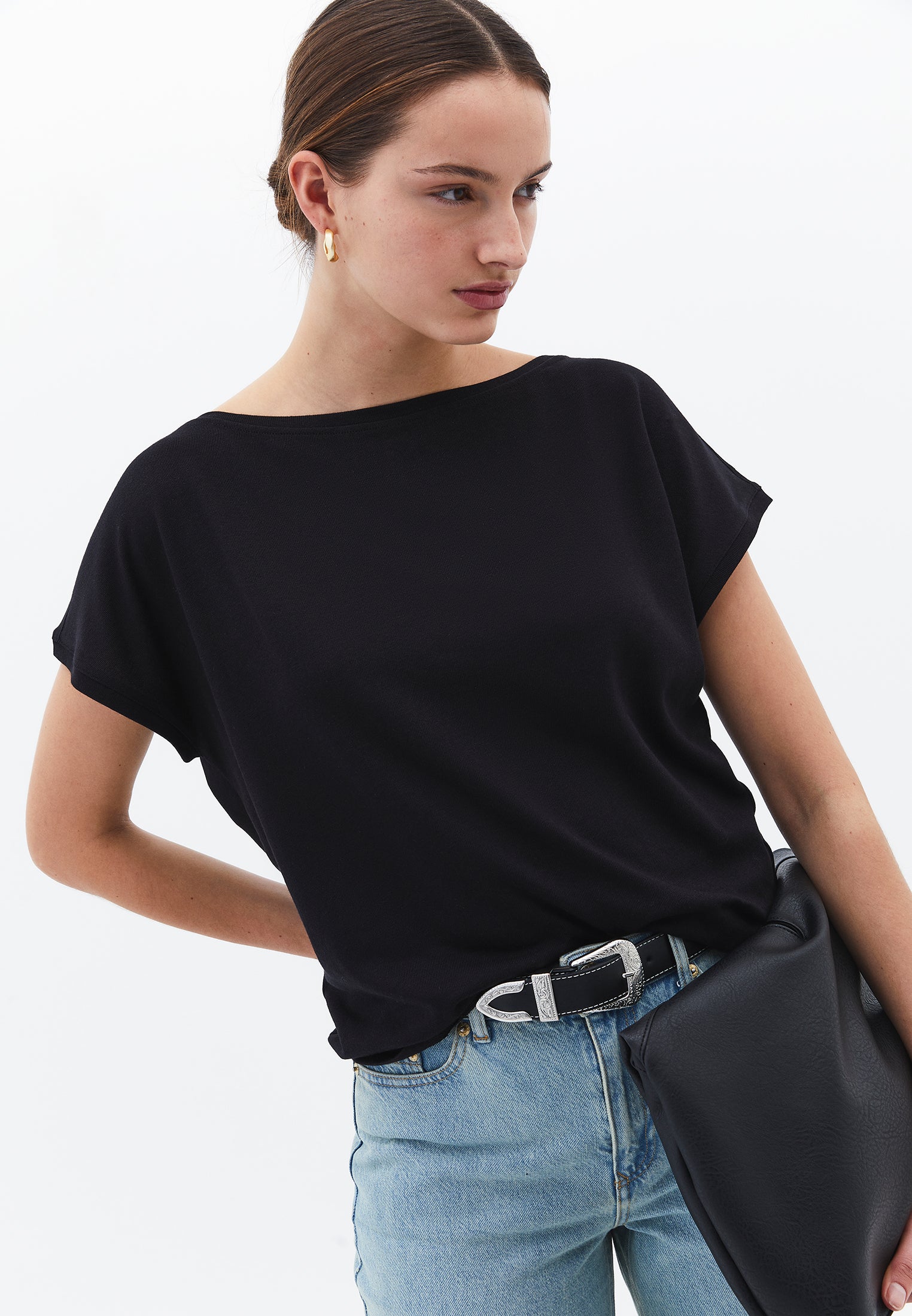 Boat Neck Sleeveless T-Shirt - BLACK