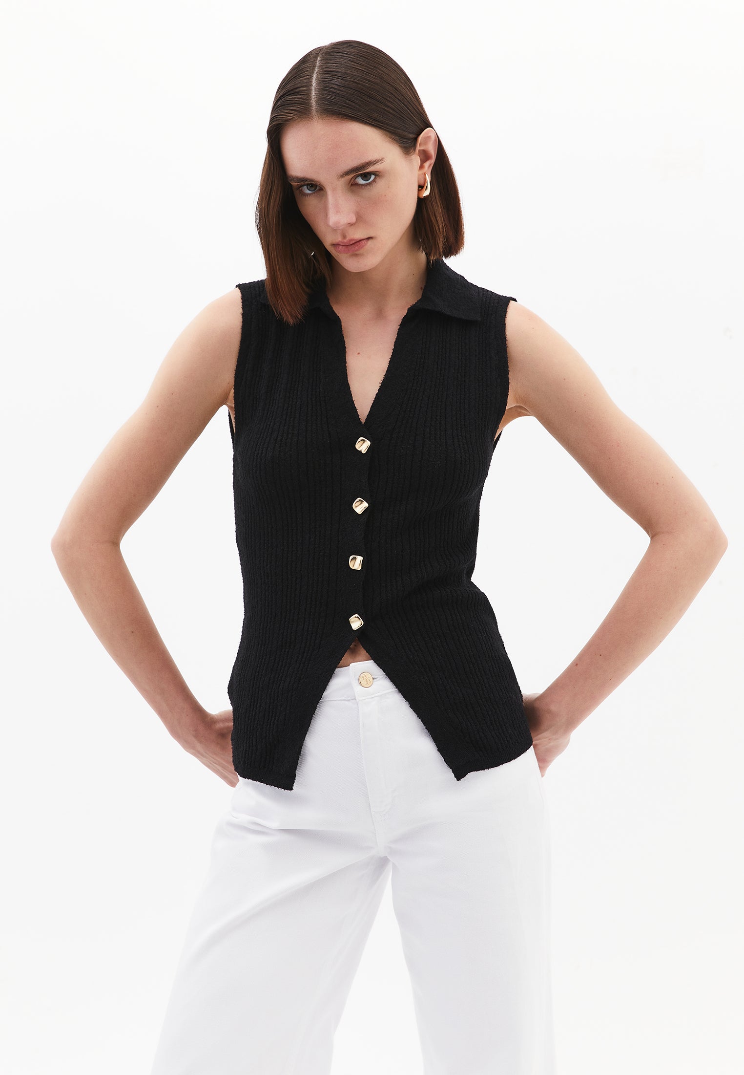 V-Neck Bouclé Vest - BLACK