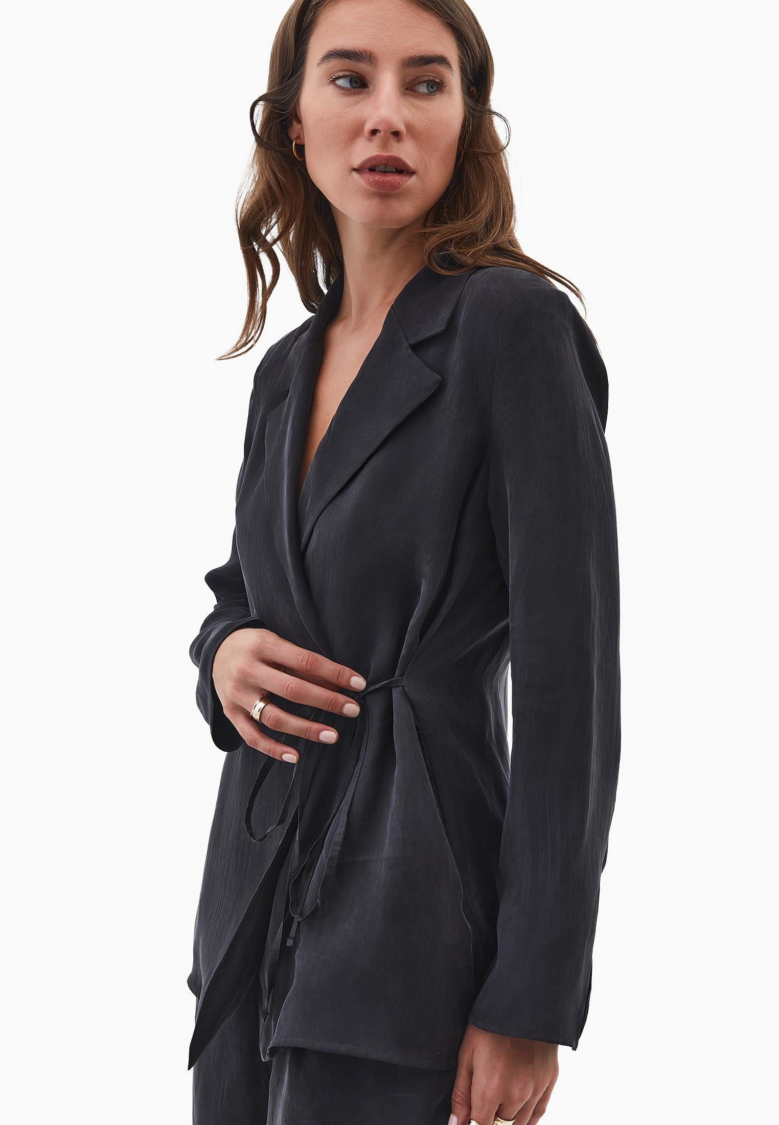Double-Breasted Lyocell Blazer - BLACK