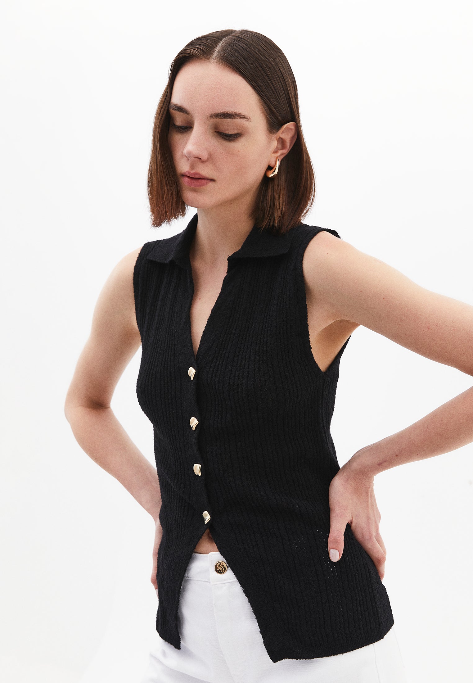 V-Neck Bouclé Vest - BLACK