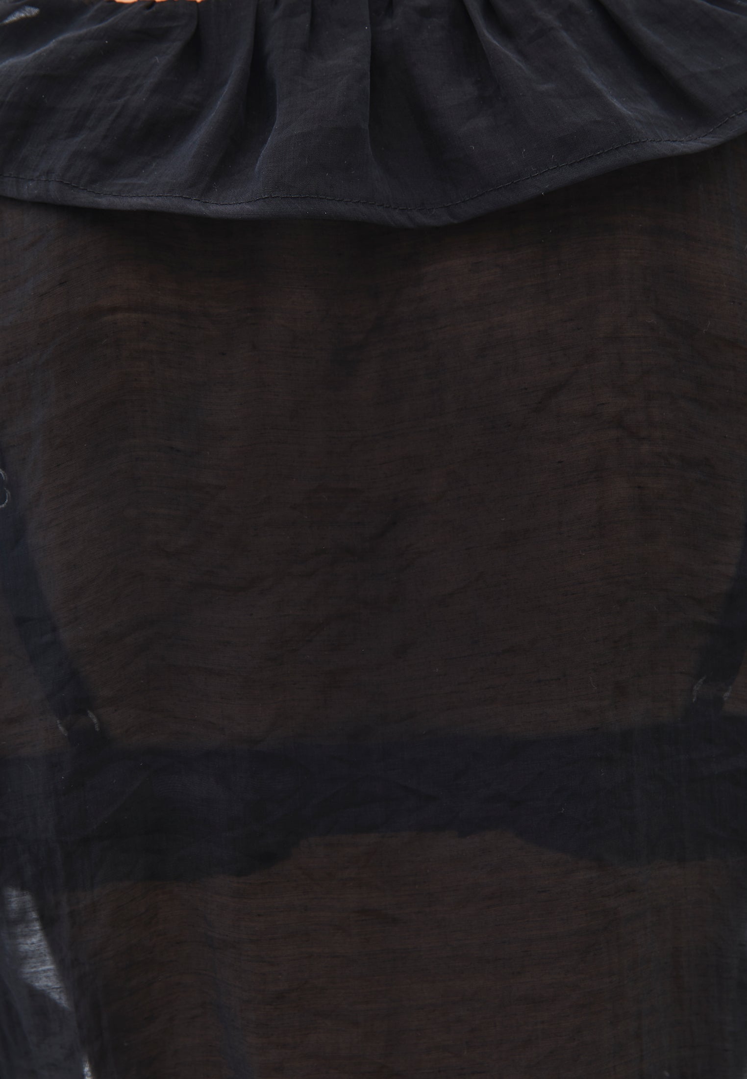 بلوزة بأكمام طويلة مكشكشة - أسود