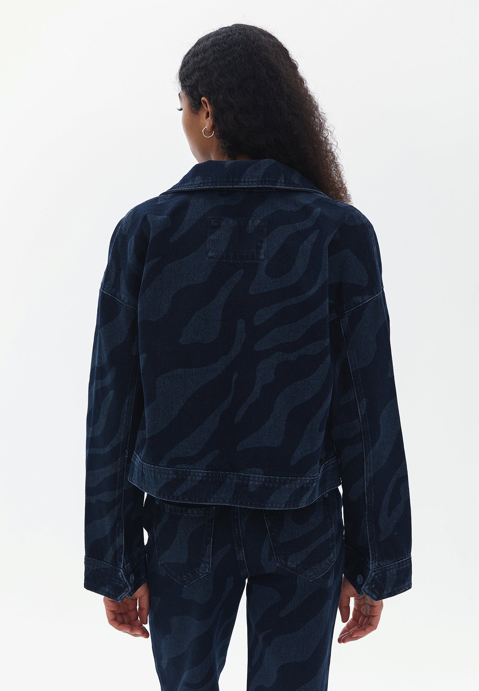Loose Fit Denim Jacket - BLUE BLACK DENIM