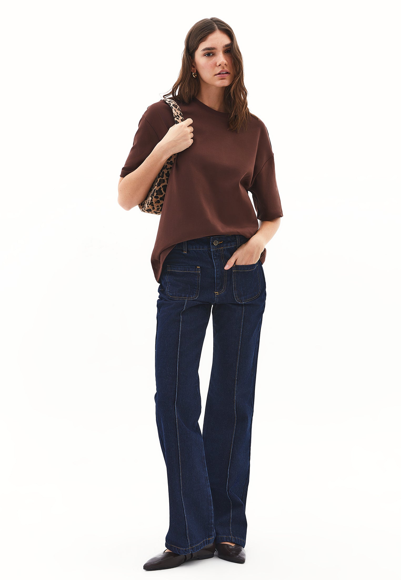 تي شيرت قطني كبير الحجم - CHICORY COFFEE