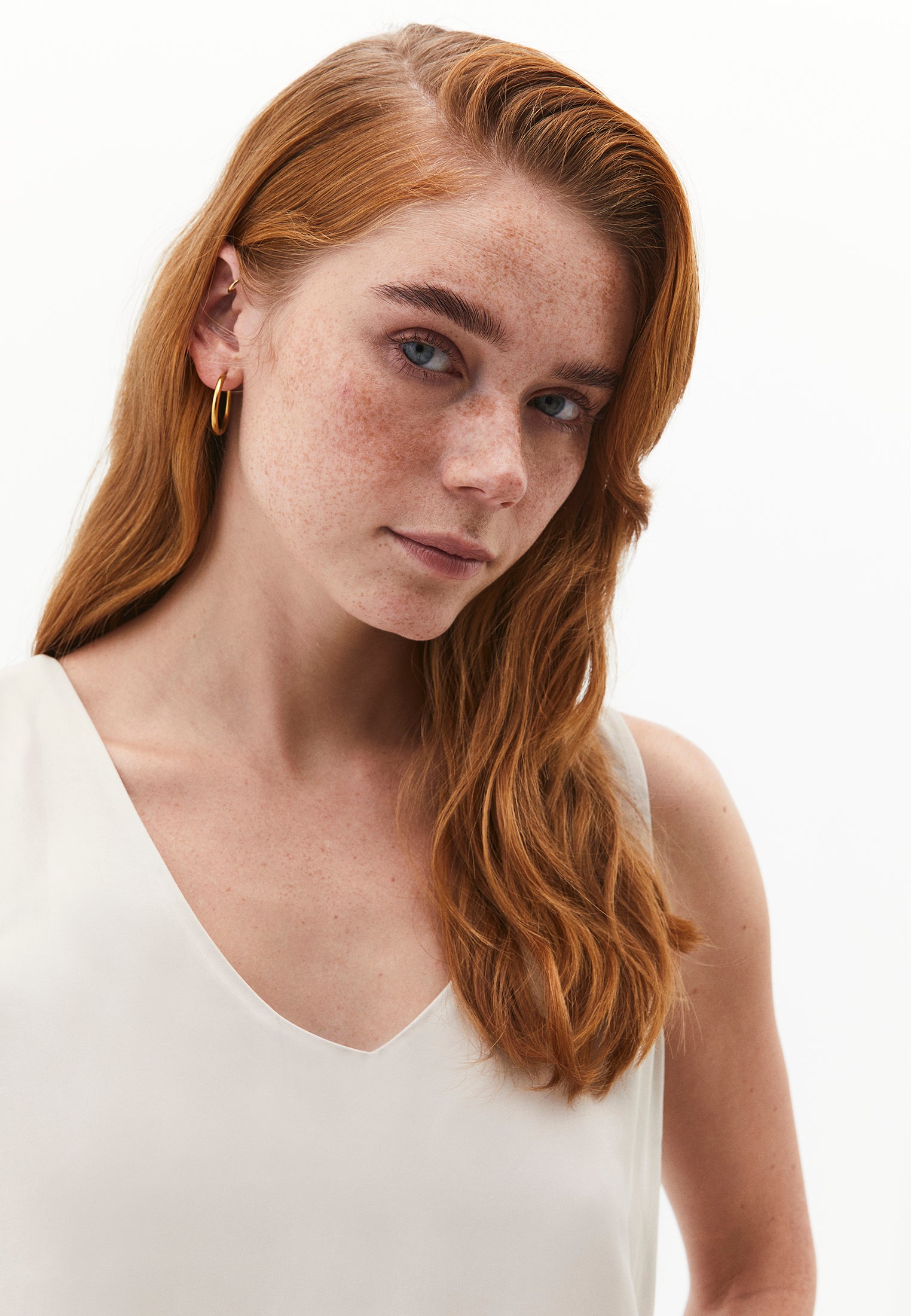 U Neck Tank Top With Button Details - FEATHER GRAY