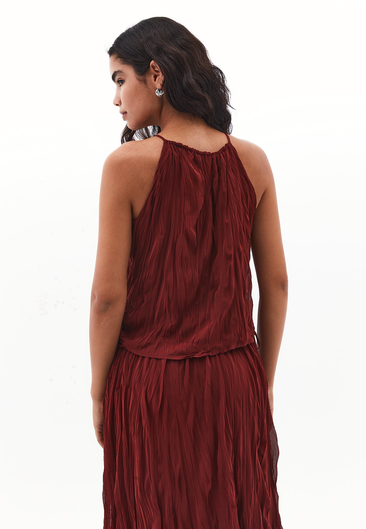 بلوزة مجعدة برقبة رقبة الرسن - طوب حارق