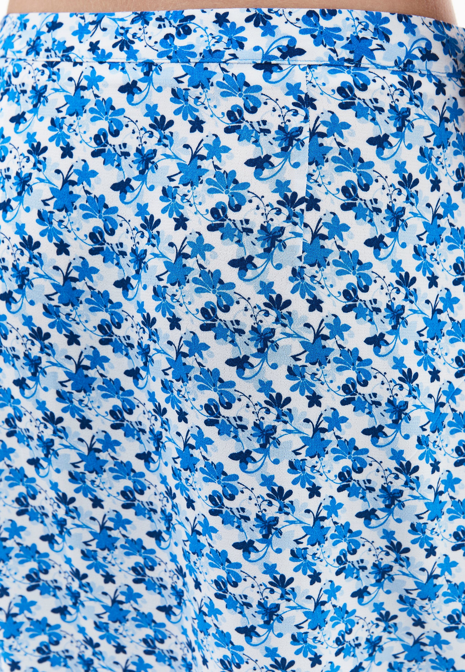 Midi Skirt With Slit Detail - FLORAL COMB