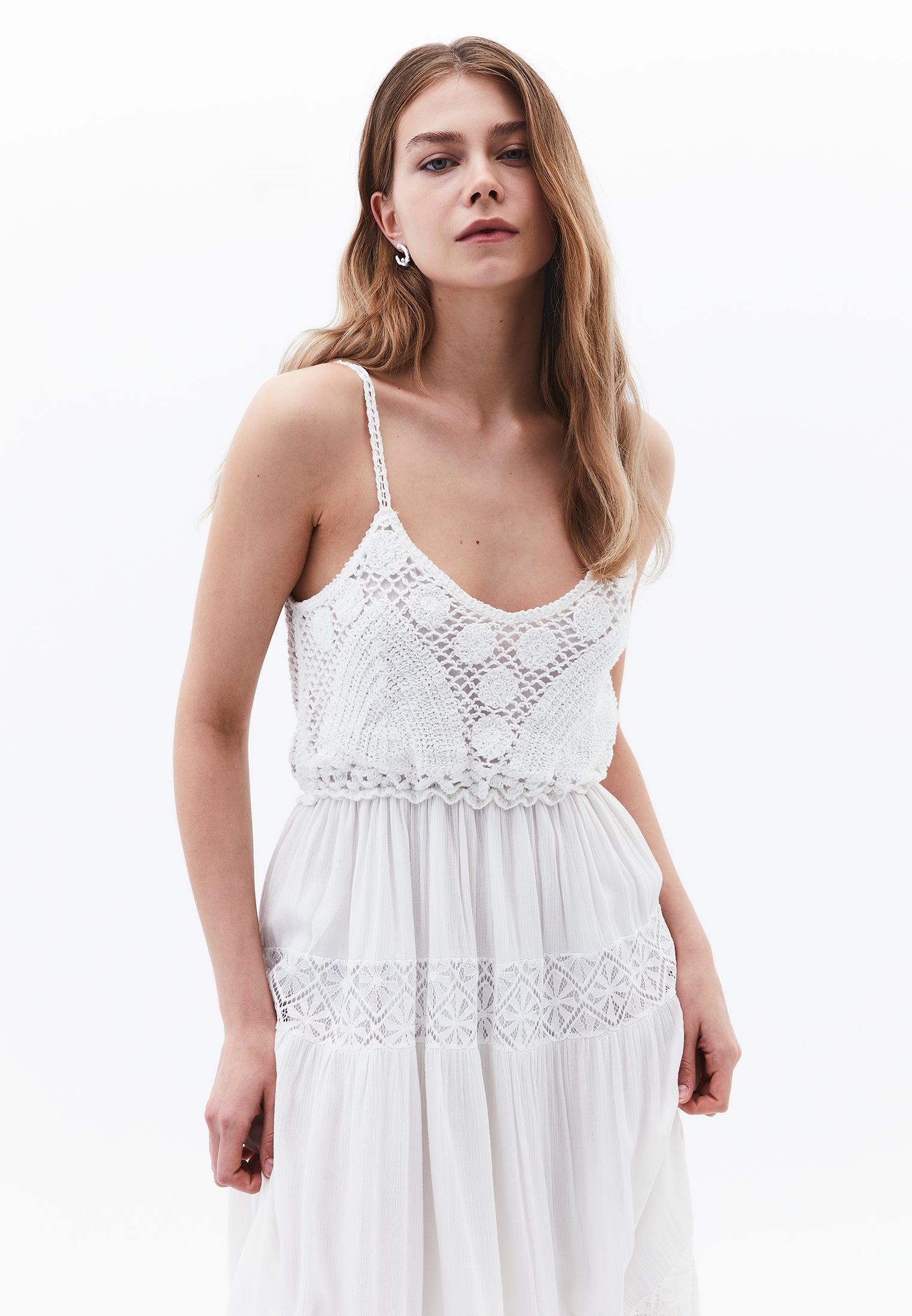 فستان بوهيمي برقبة عميقة بقصّة بوهيمية - حليب مثلج