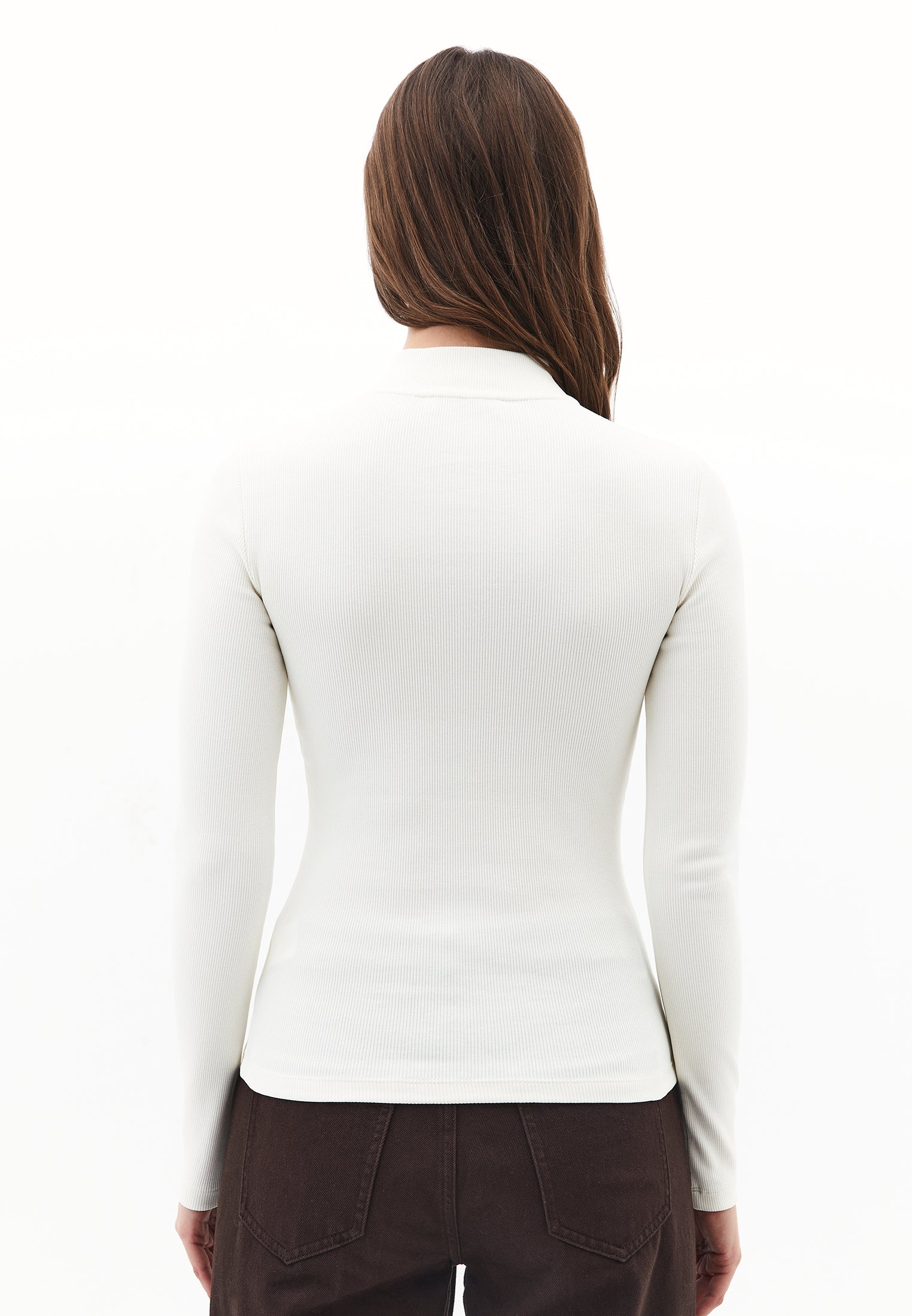 تي شيرت بياقة عالية بياقة عالية مفصل بسحاب - ICE MILK