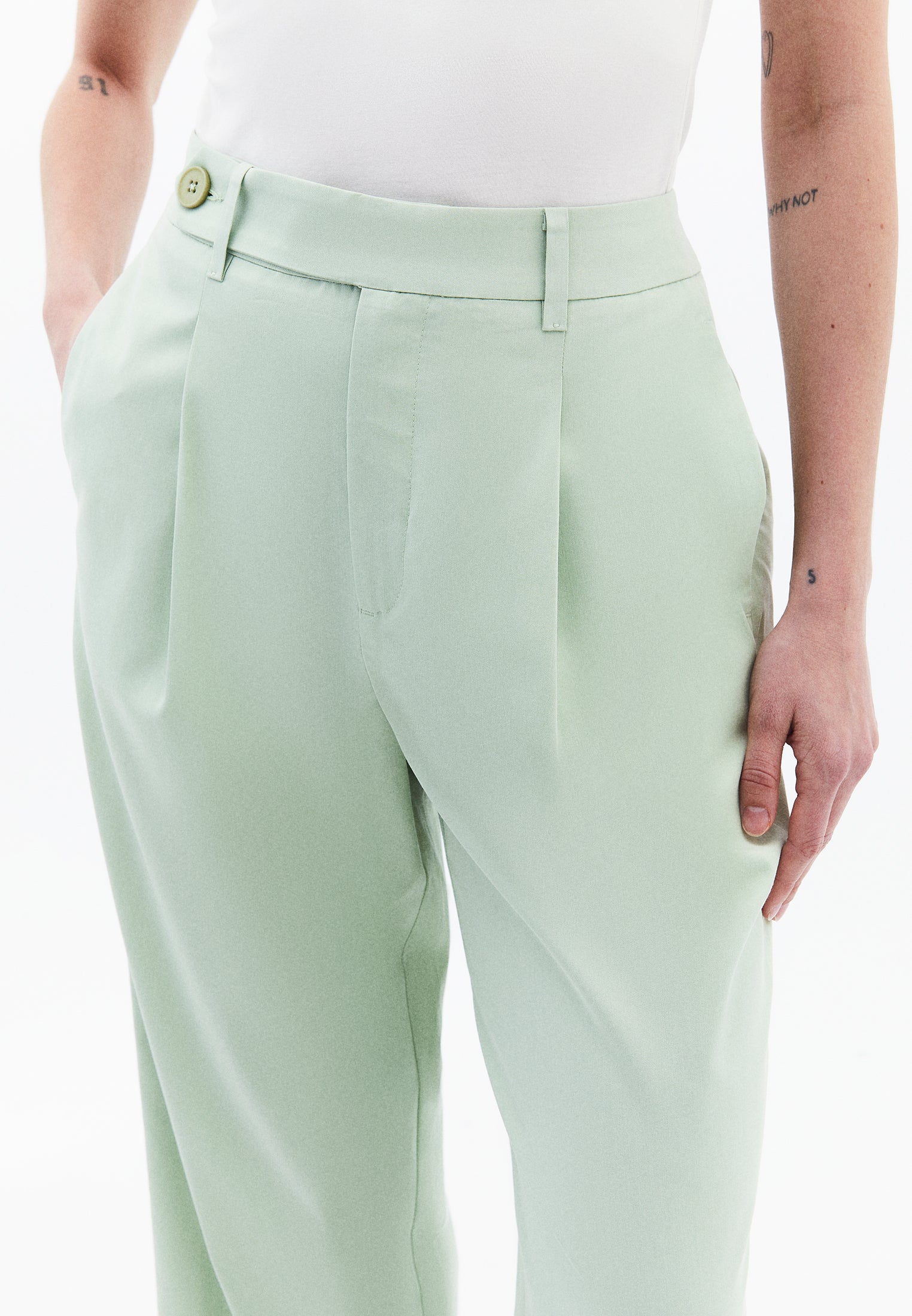 بنطلون ذو ثنيات مستقيمة الساقين - أخضر لوريل