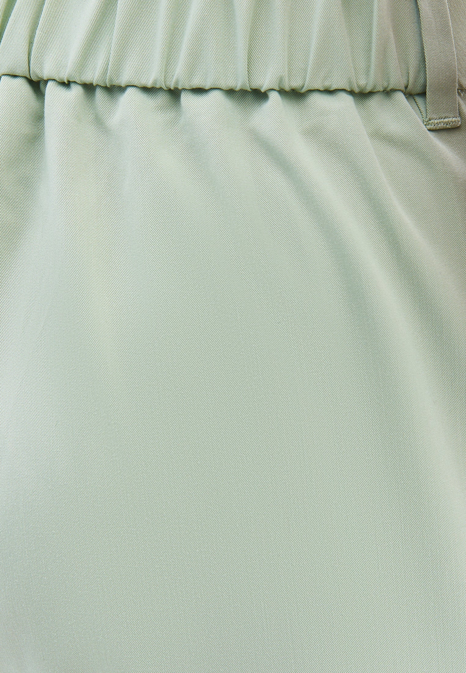 بنطلون ذو ثنيات مستقيمة الساقين - أخضر لوريل