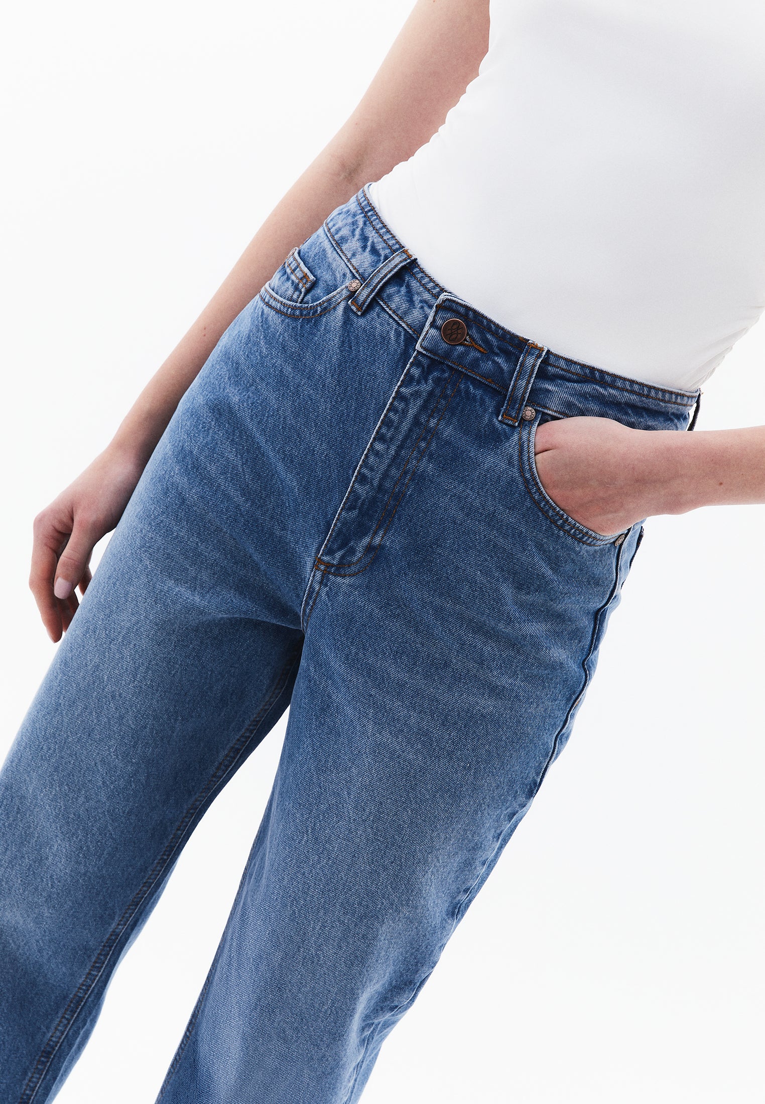 Ultra High Waist Slim Pants - MID BLUE DENIM