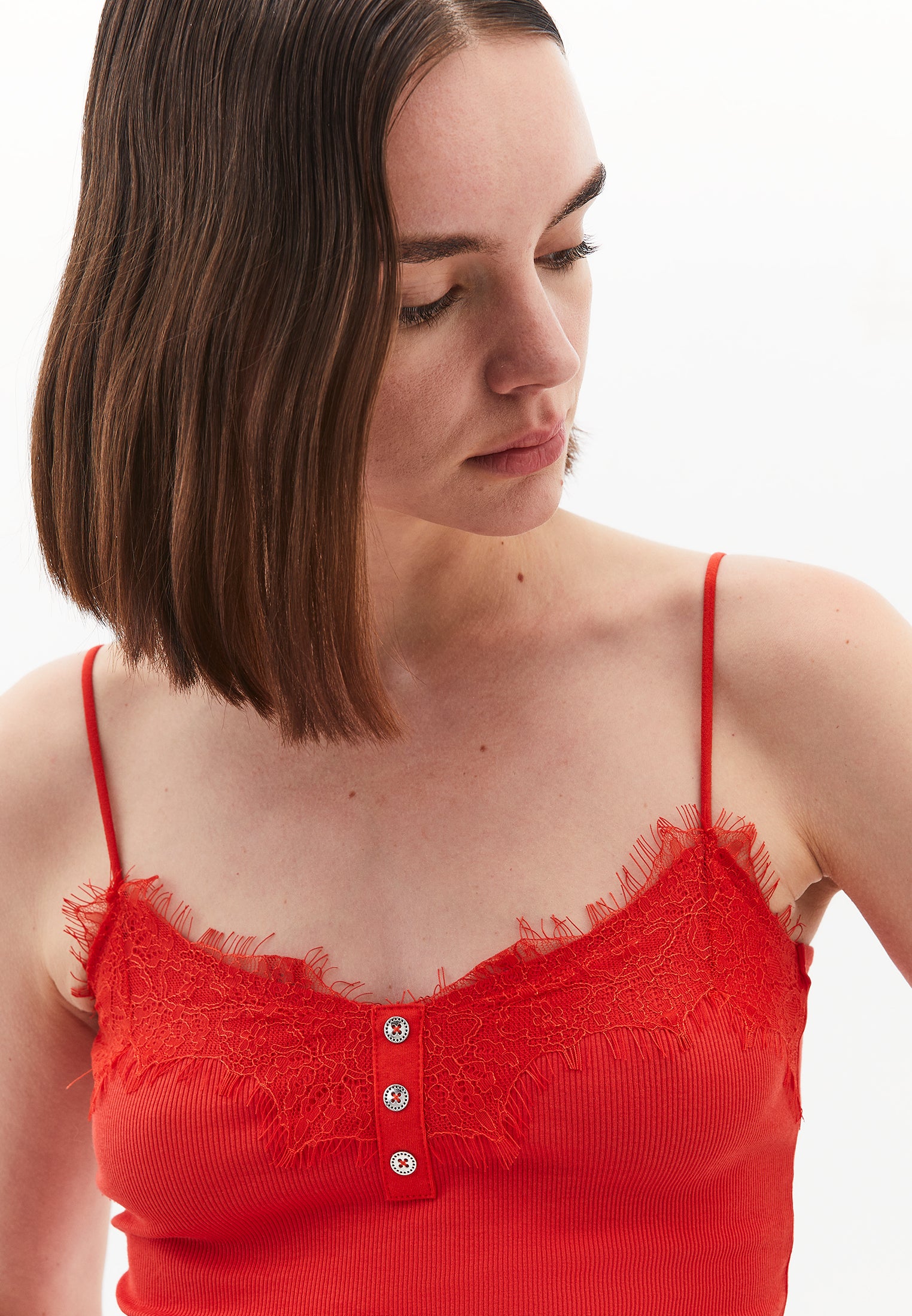 قميص بدون أكمام برقبة على شكل حرف V - زهرة الخشخاش الشجاعة